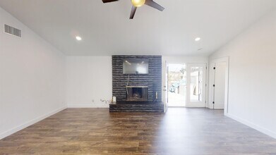 5401 Brockbank Pl in San Diego, CA - Building Photo - Building Photo