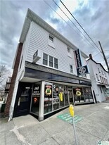 12 E Pennsylvania Ave in Pen Argyl, PA - Building Photo