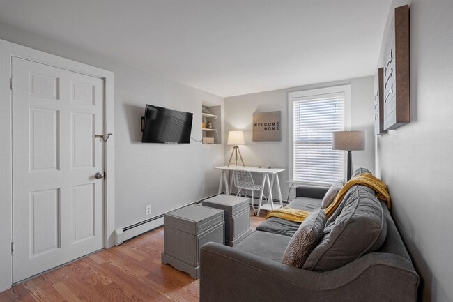 526 Hevey St in Manchester, NH - Building Photo - Building Photo