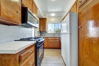 2336 34th St, Unit 5 in Santa Monica, CA - Foto de edificio - Building Photo