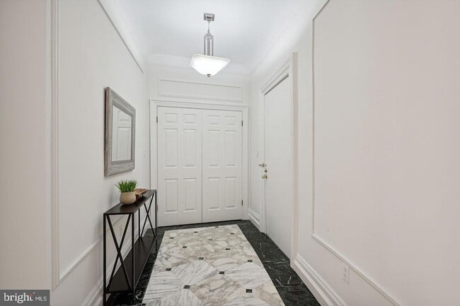 2126 Connecticut Ave NW, Unit 17 in Washington, DC - Building Photo - Building Photo