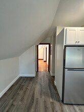 96 Brooks St, Unit 3 in Boston, MA - Building Photo - Building Photo