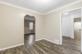 18709 Runyon St in Detroit, MI - Building Photo - Building Photo