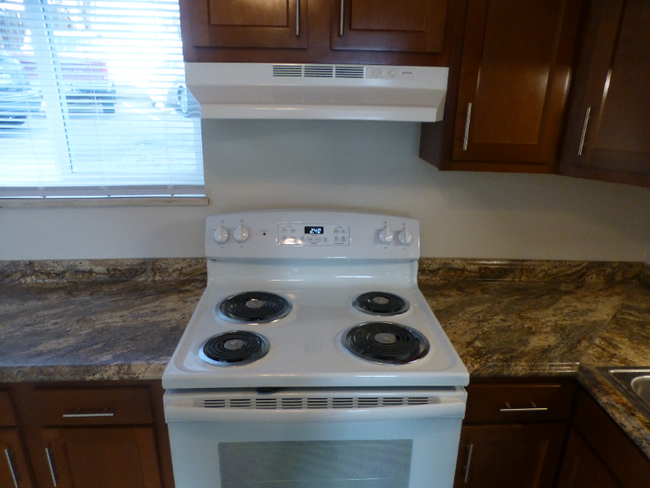 1062 Westmoreland Rd in Colorado Springs, CO - Building Photo - Building Photo