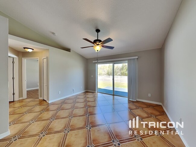 30843 Birdhouse Dr in Wesley Chapel, FL - Building Photo - Building Photo