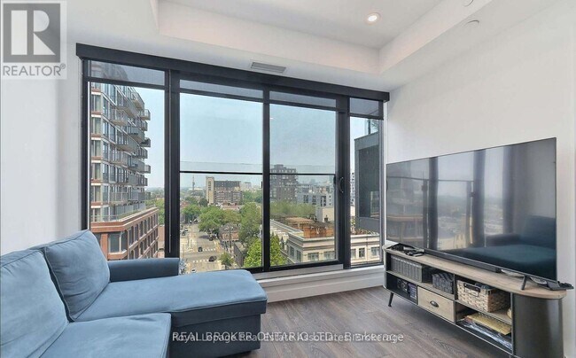 property at 505 Richmond St W