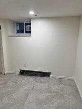 219 Tecumseh Ave, Unit 1A in Mount Vernon, NY - Foto de edificio - Building Photo