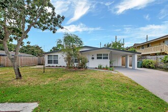 840 NW 39th St in Oakland Park, FL - Building Photo - Building Photo