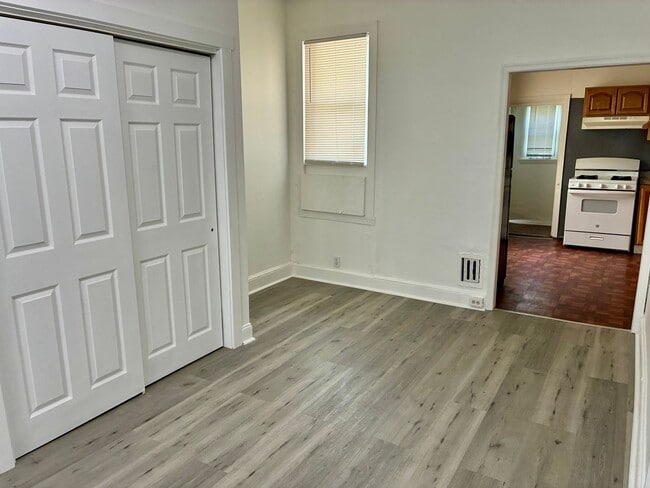 property at 2233 N Bouvier St