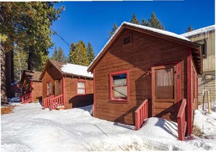 Snow Peak Lodge in Kings Beach, CA - Building Photo - Building Photo