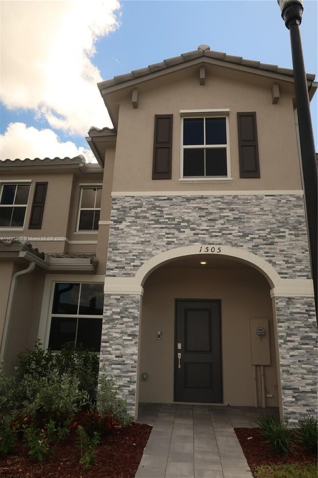 1505 SE 27th Rd in Homestead, FL - Building Photo - Building Photo