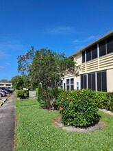 361 Windsor P in West Palm Beach, FL - Building Photo - Building Photo