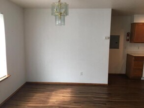 1330 D S Skyline Dr in Moses Lake, WA - Building Photo - Building Photo