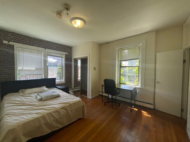 32 Anderson St, Unit 10 in Boston, MA - Foto de edificio - Building Photo