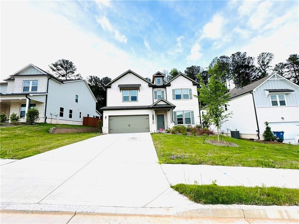 412 Apperson Dr in Dacula, GA - Building Photo