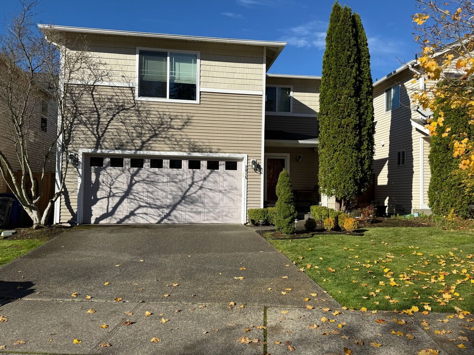 2015 250th Pl SE in Sammamish, WA - Foto de edificio