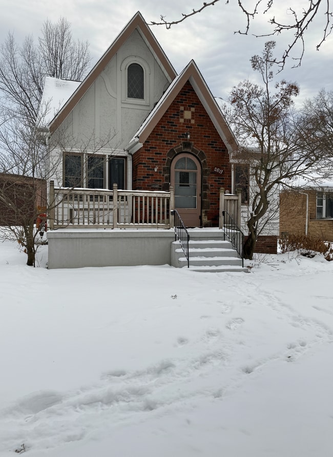 property at 5817 Archmere Ave