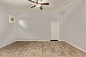 947 E Dumbarton Ave in Gilbert, AZ - Building Photo - Building Photo