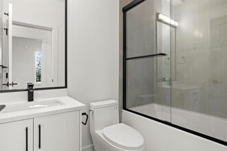 5248 Goldspring Pl in Chilliwack, BC - Building Photo - Building Photo