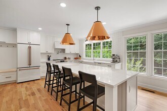 3448 Sheridan Dr in Durham, NC - Foto de edificio - Building Photo