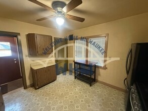 2054 S 72nd St in West Allis, WI - Building Photo - Building Photo