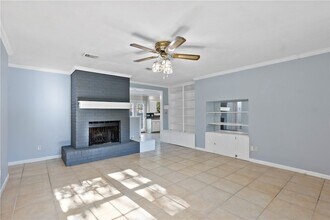 2703 Allen Forest Dr in Bryan, TX - Building Photo - Building Photo