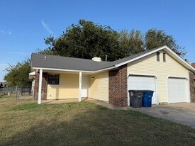 5728 S Vancouver Ave in Tulsa, OK - Building Photo