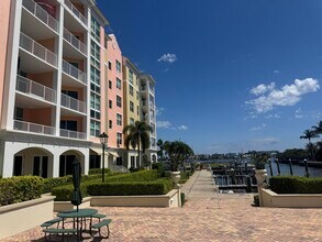 356 Moorings Dr in Lantana, FL - Building Photo - Building Photo