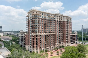 The Ivy in Houston, TX - Building Photo