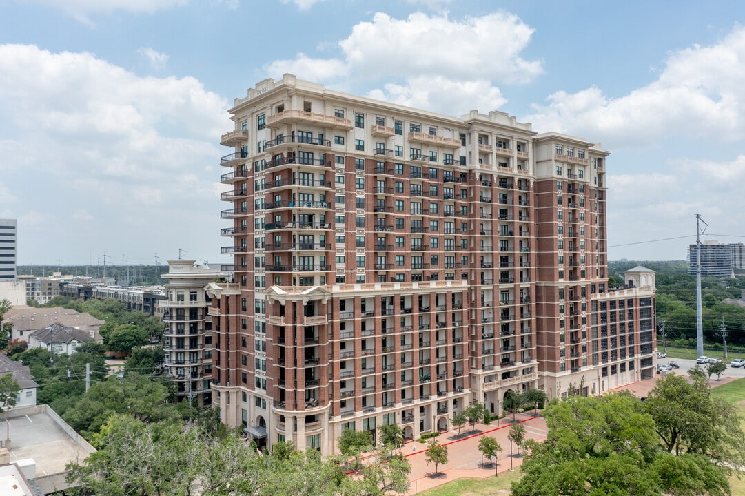 The Ivy in Houston, TX - Building Photo