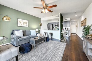 12600 Melville Dr in Montgomery, TX - Building Photo