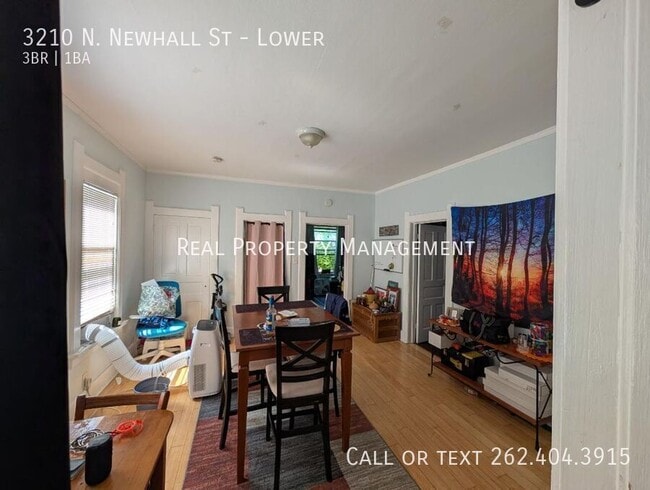 3210 N Newhall St in Milwaukee, WI - Building Photo - Building Photo