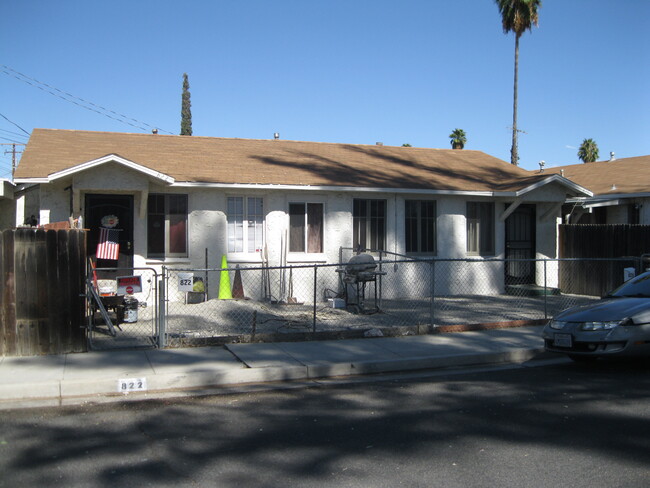 822 E Date St in Hemet, CA - Building Photo - Building Photo