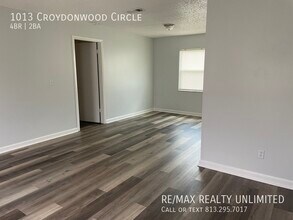 1013 Croydonwood Cir in Brandon, FL - Building Photo - Building Photo
