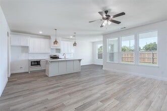 2312 Glasgow Wy in Denton, TX - Building Photo - Building Photo
