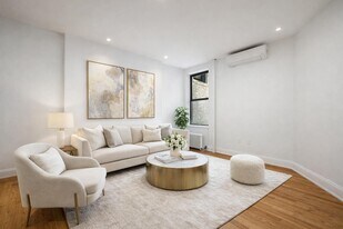 29 W 12th St, Unit 3B in New York, NY - Building Photo