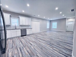 4190 Ellison Rd in South Euclid, OH - Building Photo - Building Photo