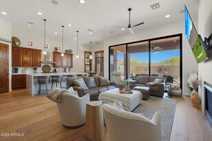 9973 E Edgestone Dr in Scottsdale, AZ - Building Photo