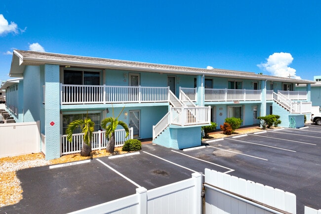 La Riviere Condominiums in Cocoa Beach, FL - Building Photo - Building Photo
