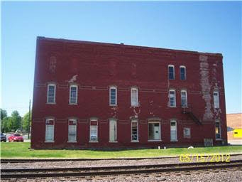 107 S Pine St in Holden, MO - Building Photo - Building Photo