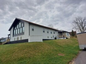 2001 Davidson St in Aliquippa, PA - Building Photo