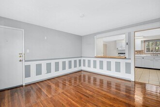 26 SW Cutoff in Northborough, MA - Building Photo - Building Photo