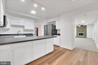 12451 Plowman Ct in Herndon, VA - Building Photo - Building Photo