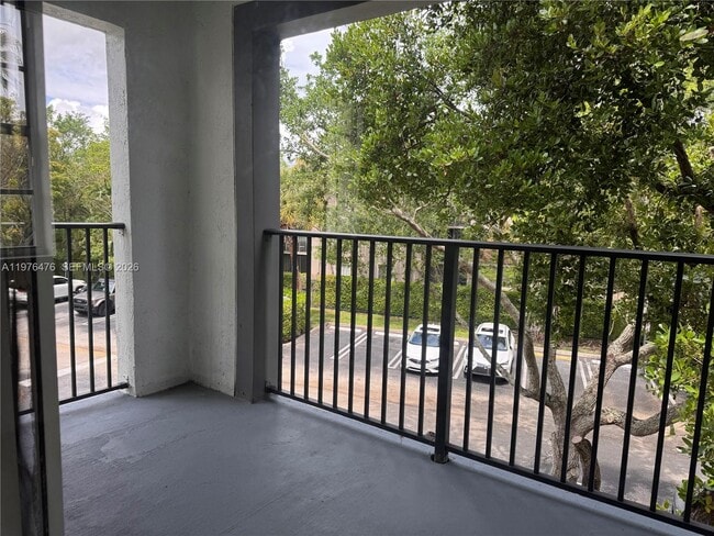 4440 NW 107th Ave in Doral, FL - Building Photo - Building Photo