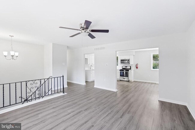 property at 2253 Linden Ave