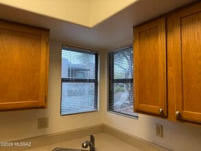 5800 N Kolb Rd in Tucson, AZ - Building Photo - Building Photo