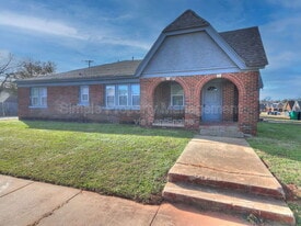 946 East Dr in Oklahoma City, OK - Building Photo
