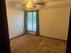 3216 W Tenaya Way in Fresno, CA - Building Photo - Building Photo