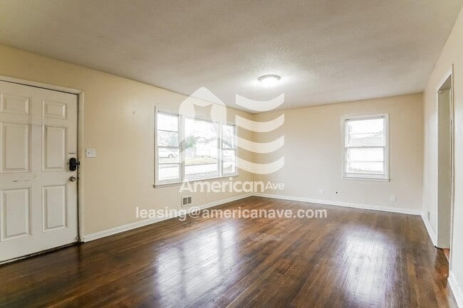 1107 Ave I in Bessemer, AL - Foto de edificio - Building Photo