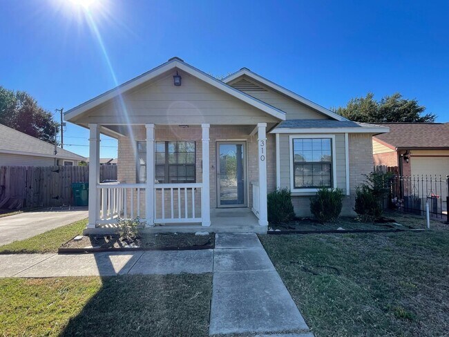 310 Channing Ave in San Antonio, TX - Building Photo - Building Photo